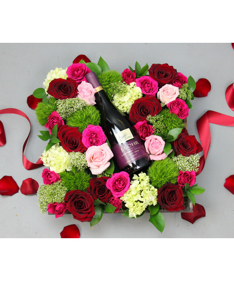 Mi Amore is a stunning floral crate that speaks the language of love.