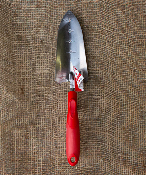 A stainless steel trowel with ComfortGEL® handle.