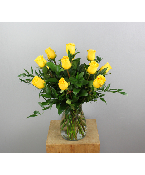 One Dozen Yellow Roses