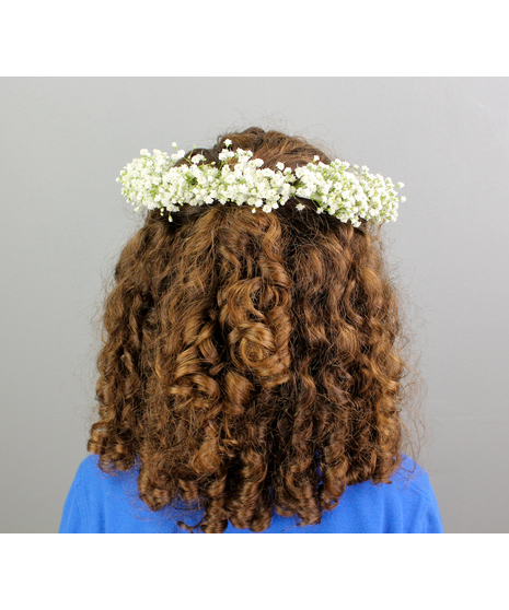 Introducing our Baby's Breath Crown, a delicate and ethereal accessory perfect for prom, first communion, or weddings!